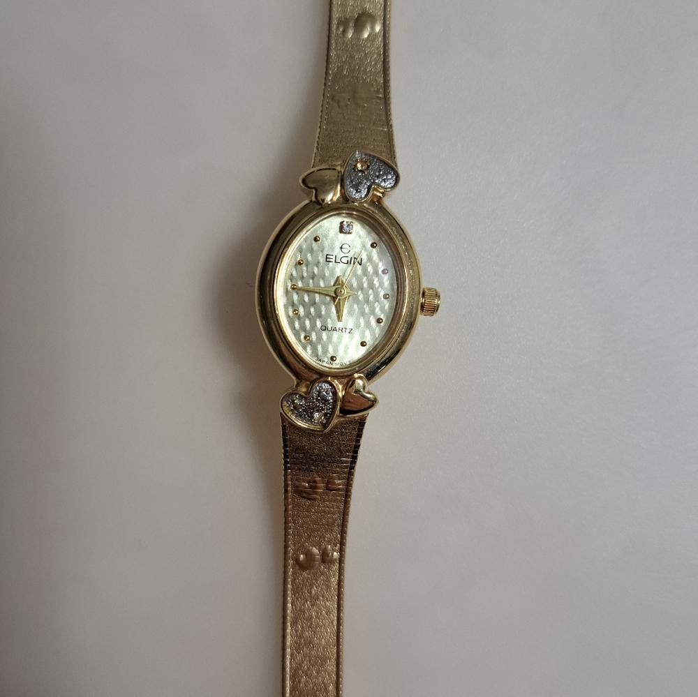 Vintage Gold Tone Elgin Watch With Heart Accents